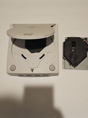 Sega Dreamcast GDEMU Bundle - Working Yamaha GD-ROM Drive - 180 Games - 128GB+